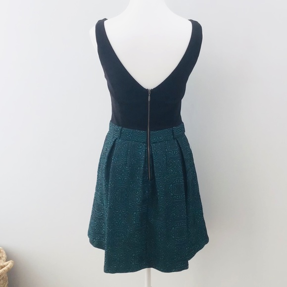 FOREVER NEW size 10  mini dress with black top and green brocade skirt - Picture 10 of 13